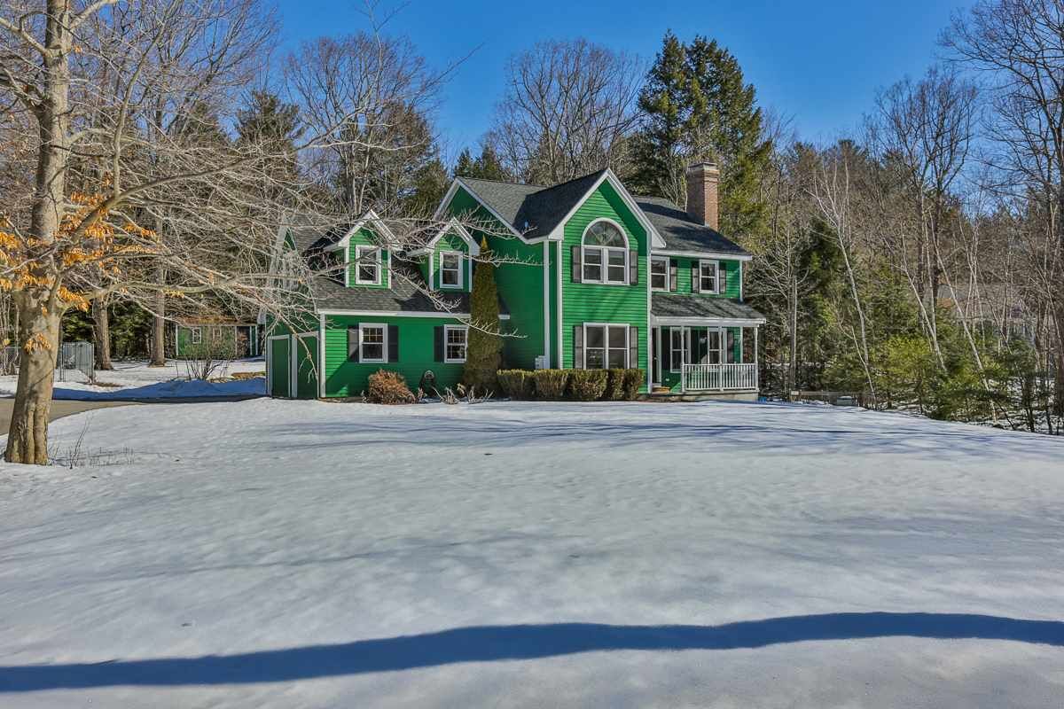 Property Photo:  123 Spruce Lane  NH 03032 