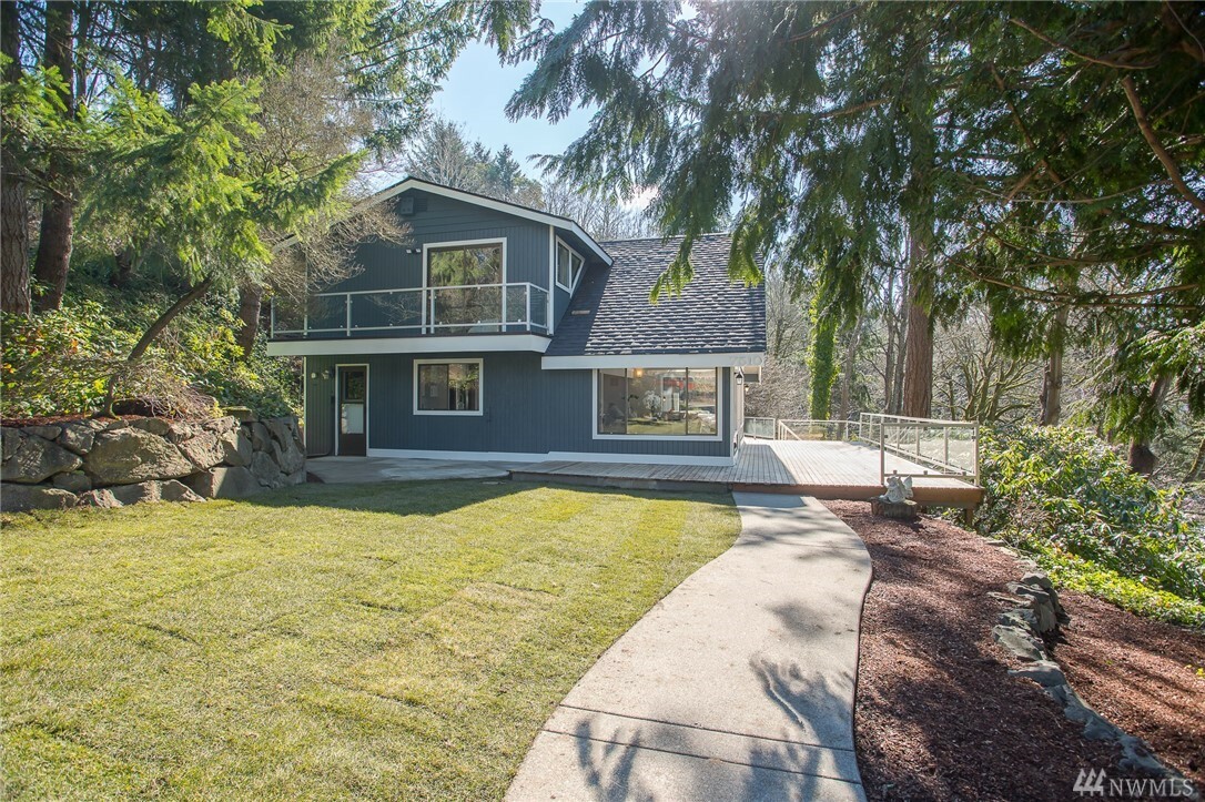 Property Photo:  7510 E Side Dr NE  WA 98422 