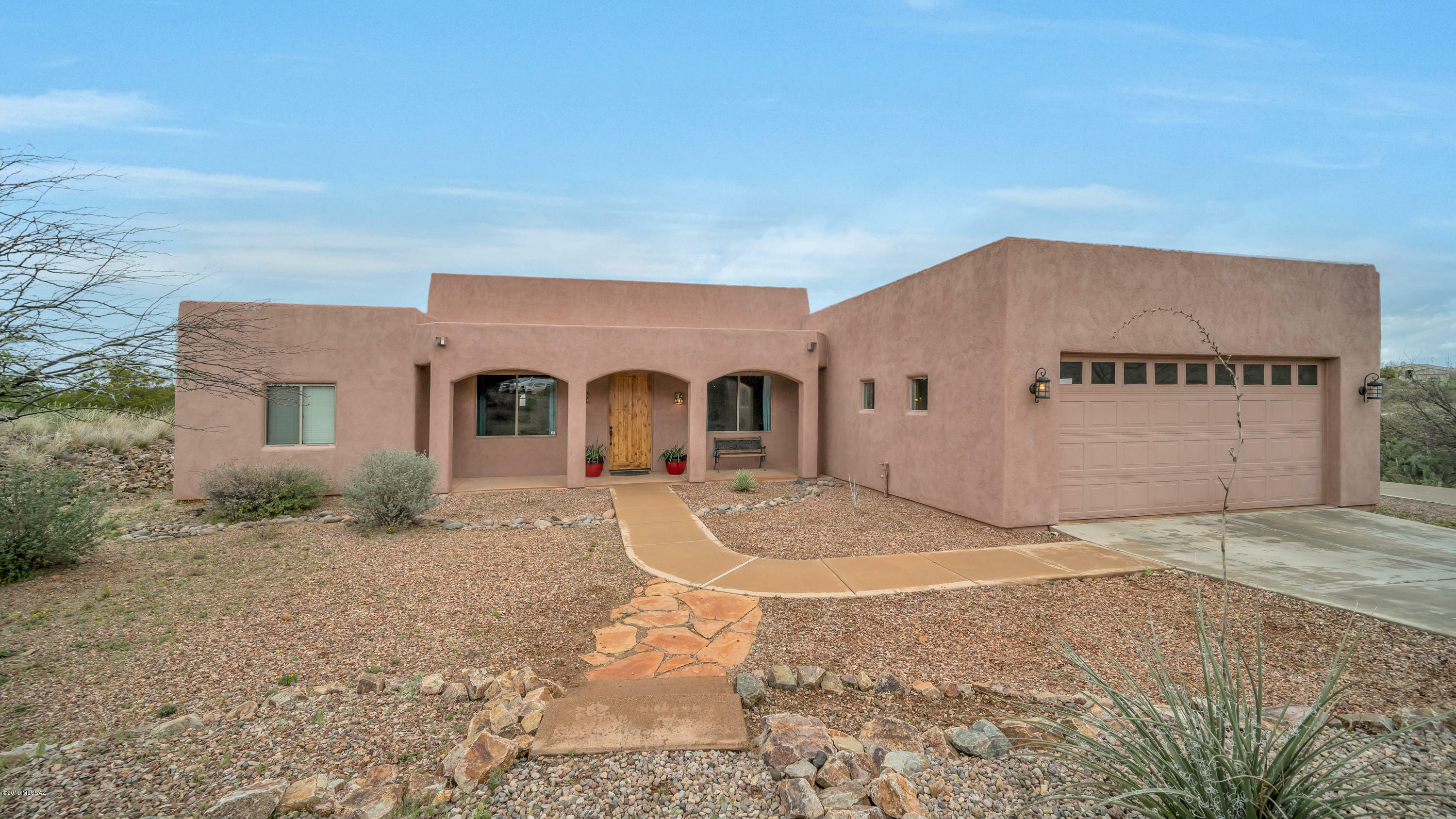 Property Photo: 631 E Armor Springs Place AZ 85614