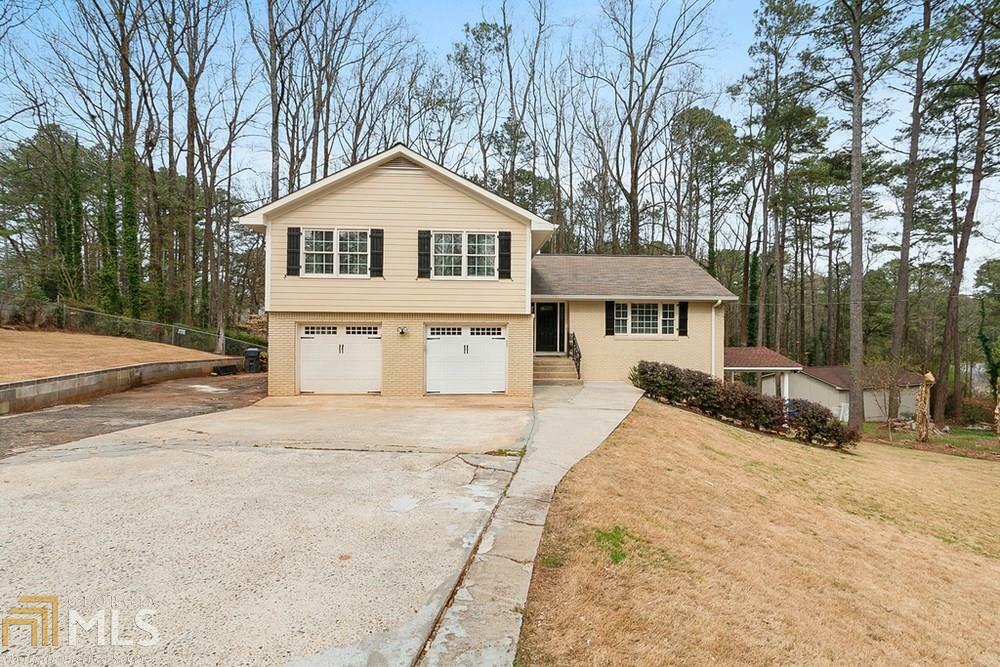 Property Photo:  5911 Kings Ct  GA 30093 