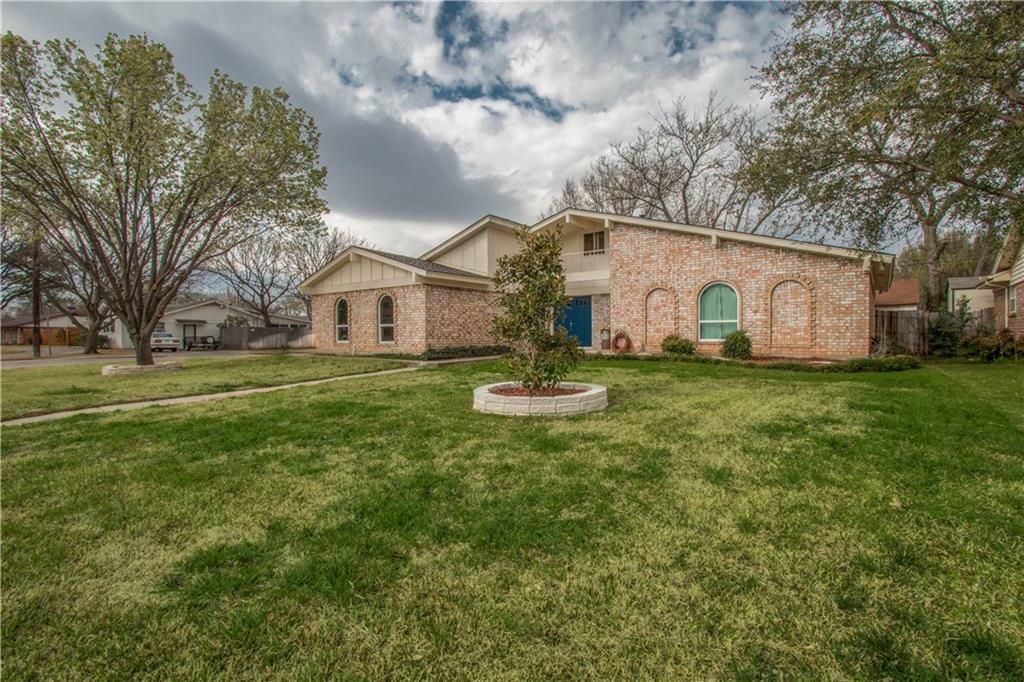 Property Photo:  2201 Shady Brook Drive  TX 76021 