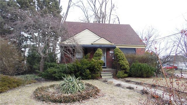 Property Photo:  25504 Arlington Street  MI 48066 