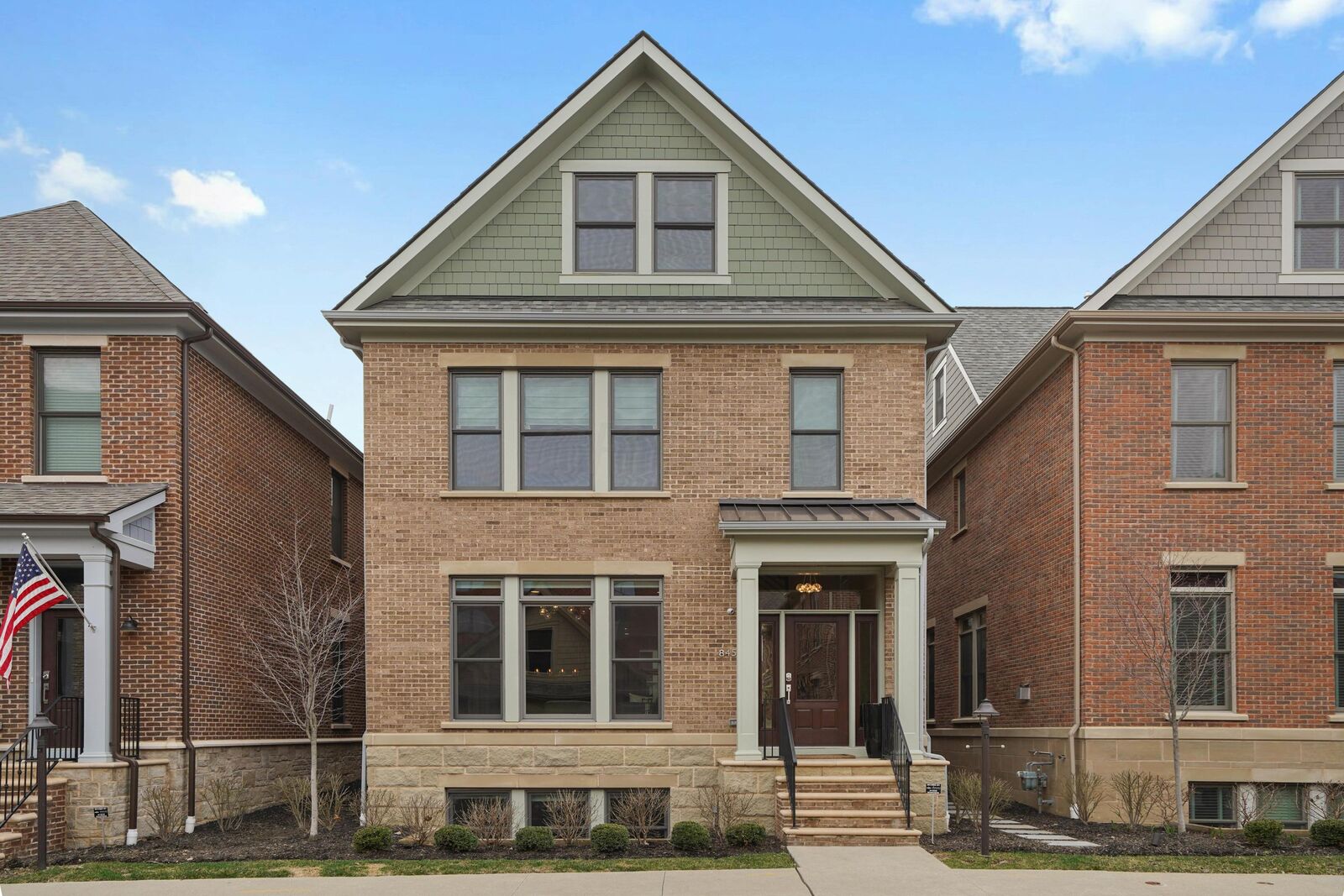 Property Photo:  845 Pullman Way  OH 43212 