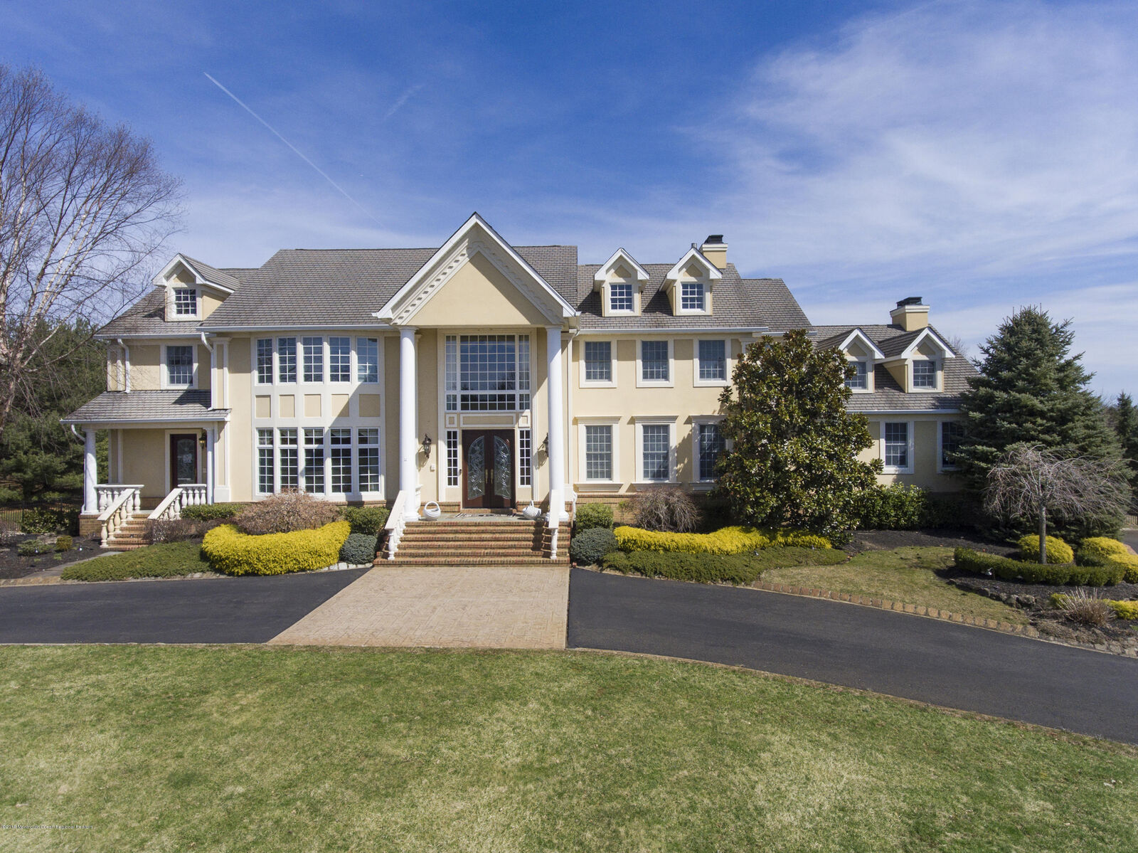Property Photo:  12 Country Club Lane  NJ 07722 