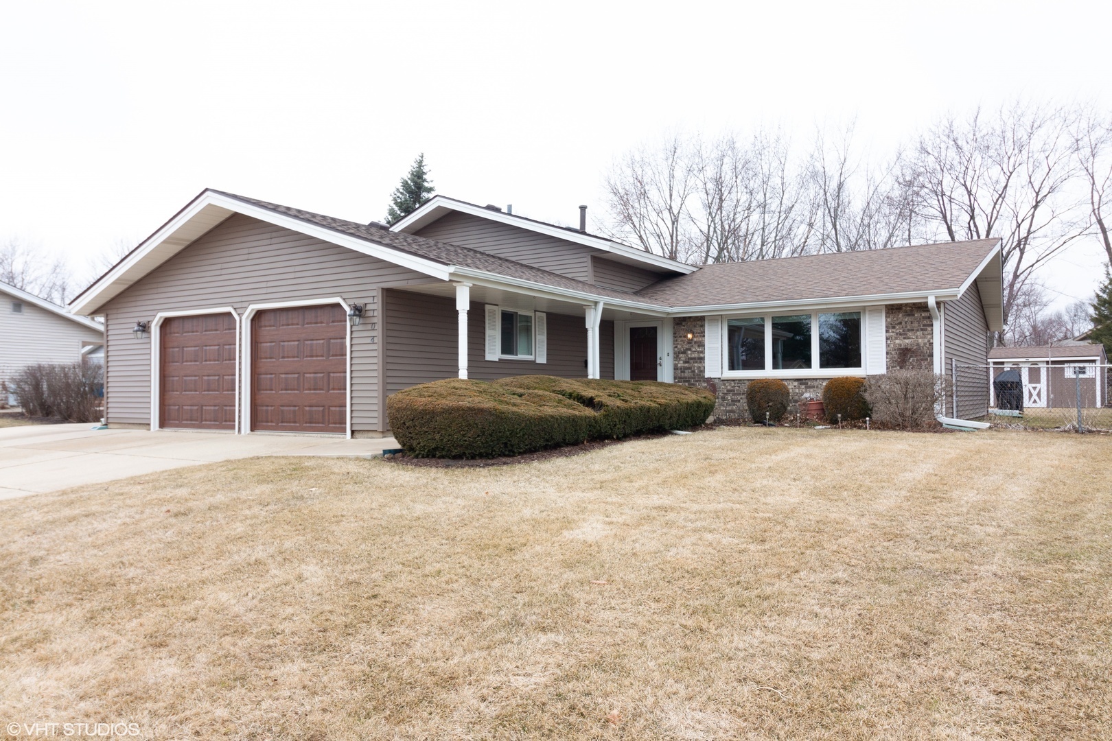 Property Photo:  1104 Sharon Lane  IL 60193 