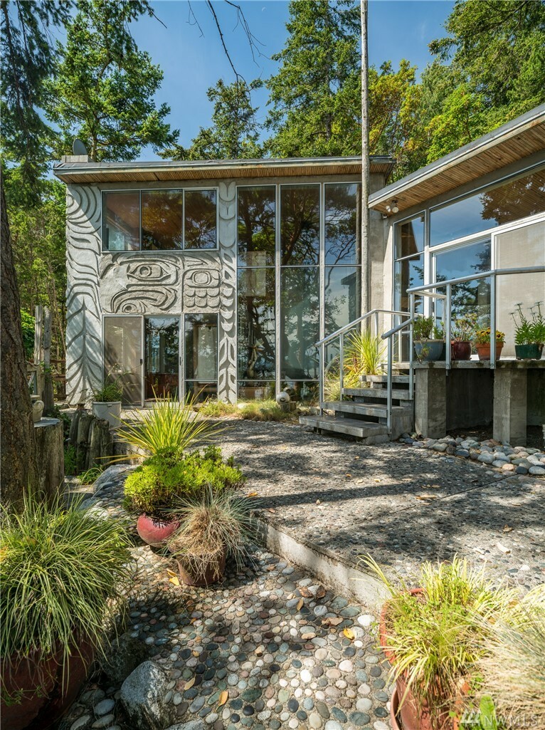 Property Photo:  249 Ferry Rd  WA 98261 