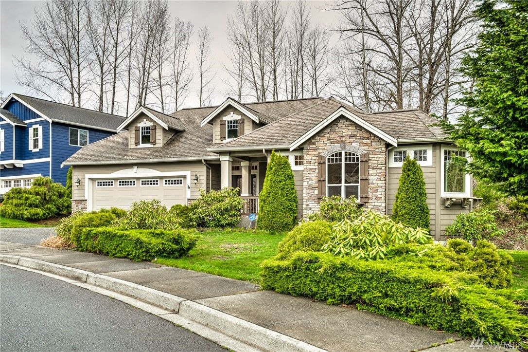 Property Photo: 1319 N 43rd Place WA 98273