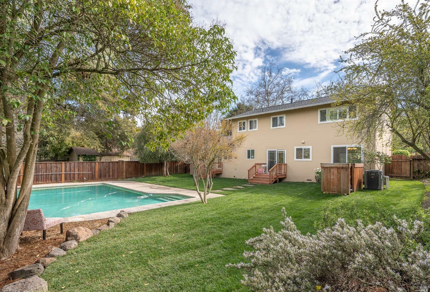 Property Photo:  217 Sunnyslope Avenue  CA 94952 