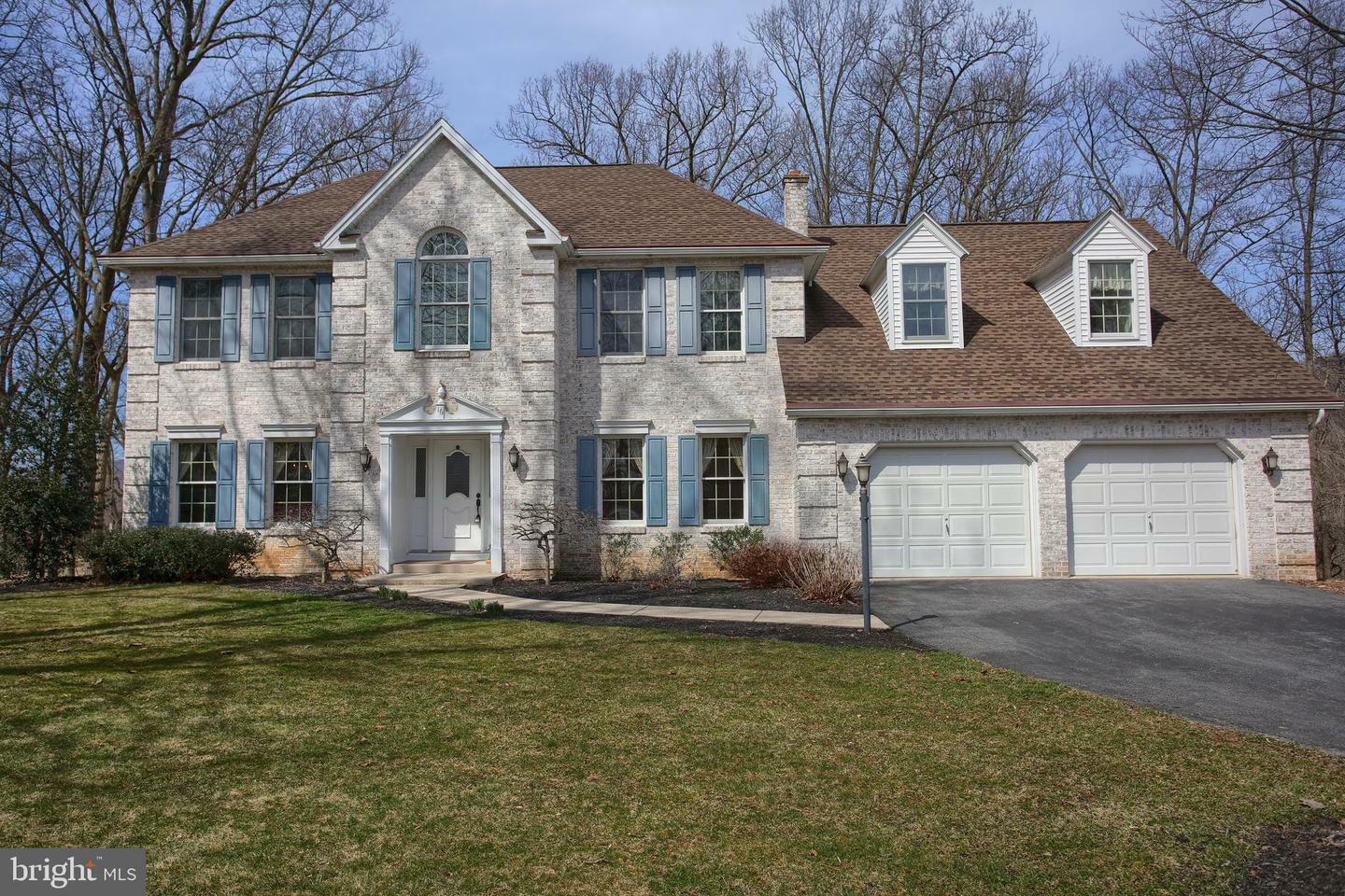 Property Photo: 16 Triplett Court PA 17019