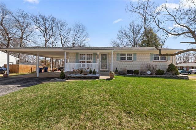 Property Photo: 2202 Gladiator Drive 63026