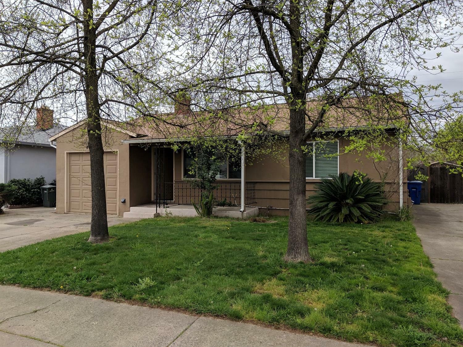 4970 Lippitt Lane  Sacramento CA 95820 photo