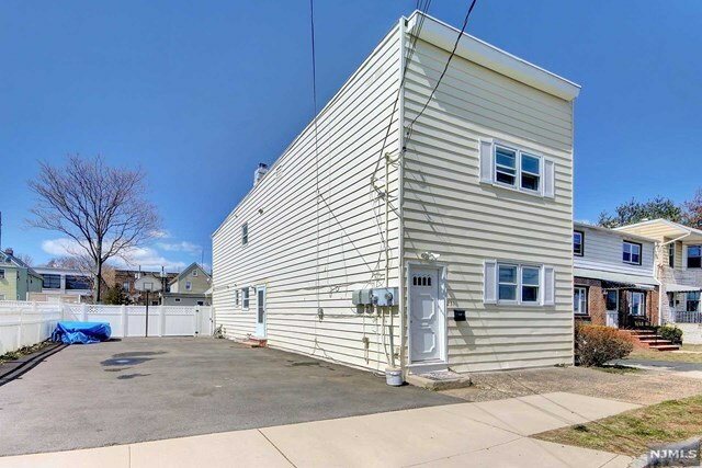 Property Photo:  231 Stephens Street  NJ 07109 