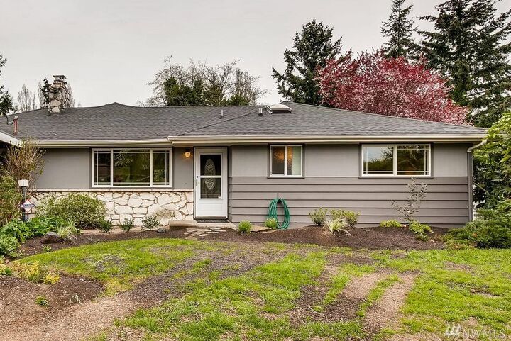 Property Photo:  11610 18th Ave SW  WA 98146 