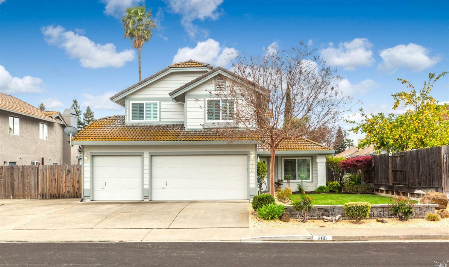Property Photo: 260 Sunridge Way CA 95688