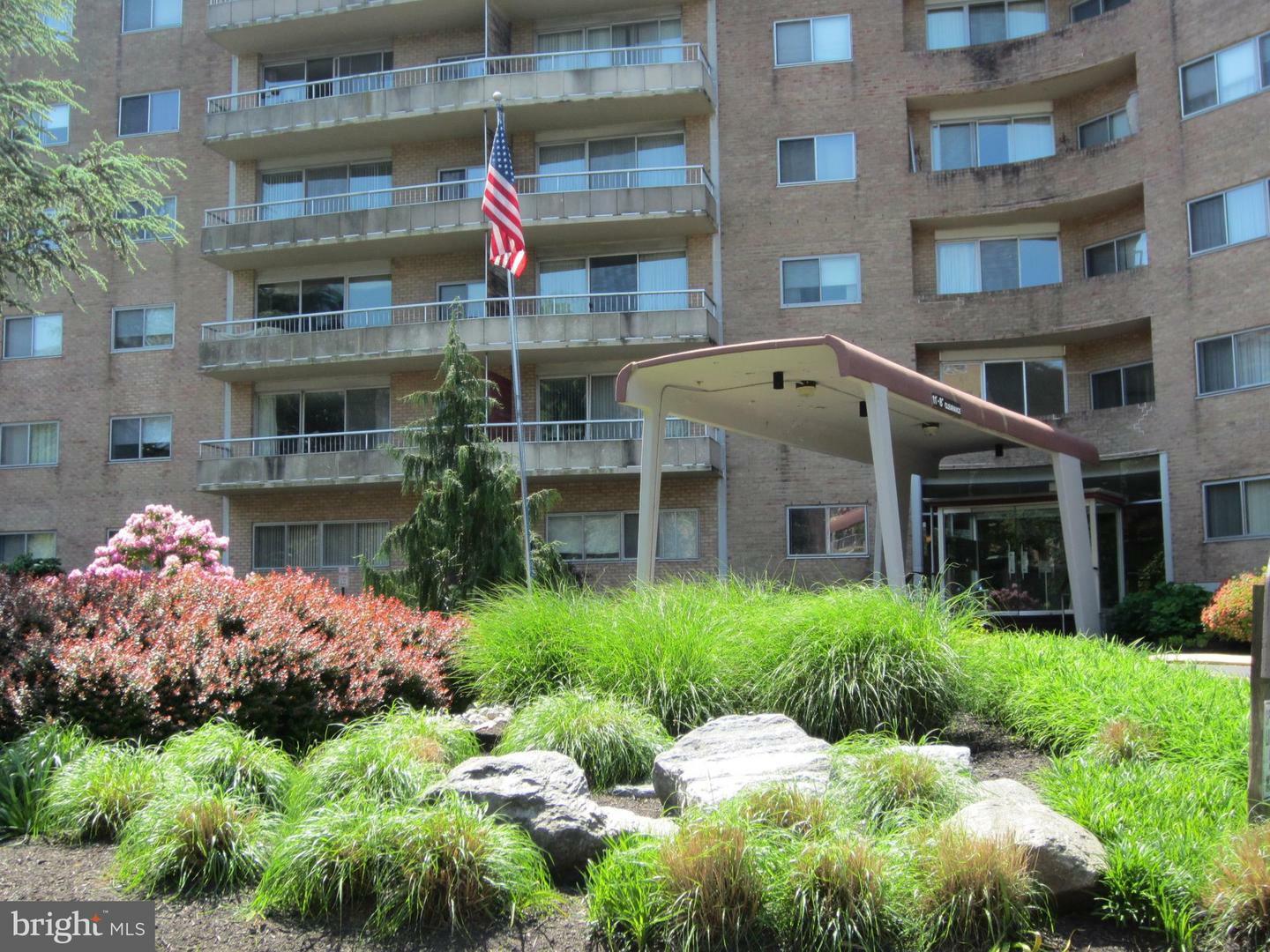 Property Photo:  100 West Avenue 501S  PA 19046 