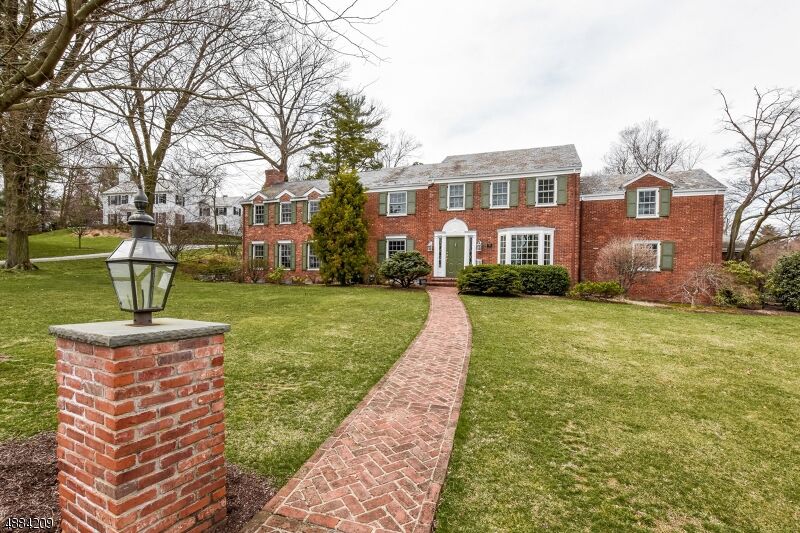 Property Photo:  78 Edgewood Rd  NJ 07901 