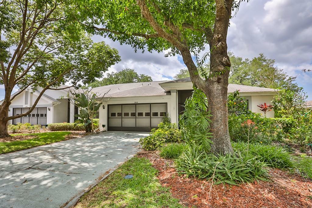 Property Photo:  2513 Lynx Road 22  FL 33573 