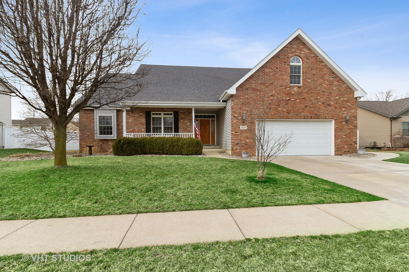 Property Photo:  855 Peony Lane  IL 60914 