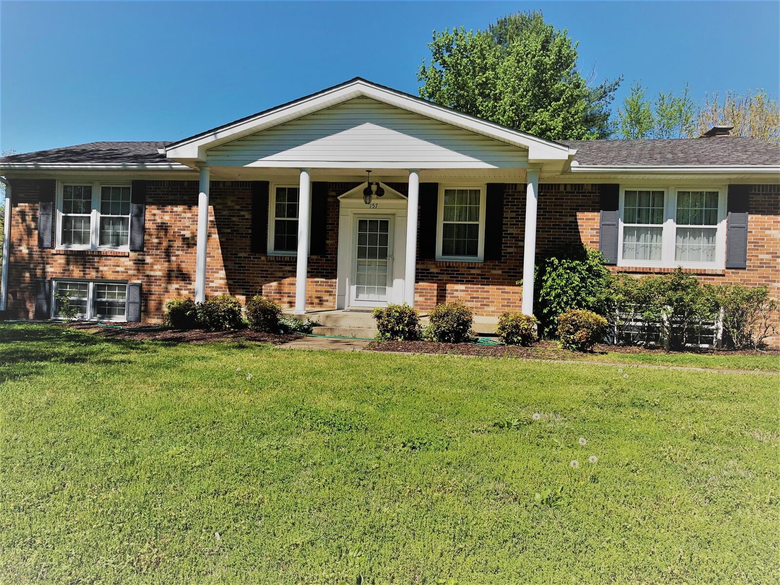 Property Photo: 157 Oaks Dr TN 37066