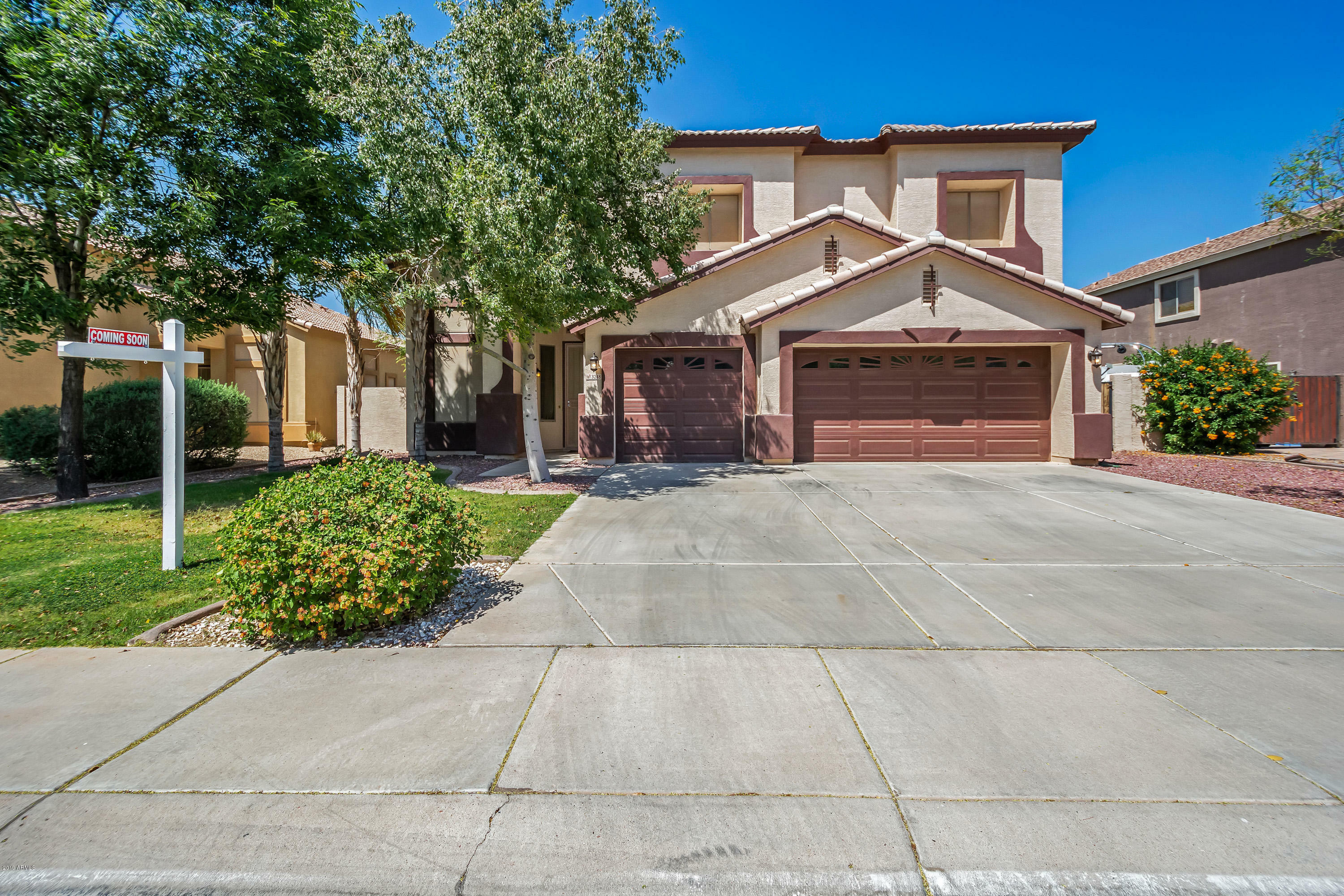 Property Photo:  3248 E Macaw Court  AZ 85297 