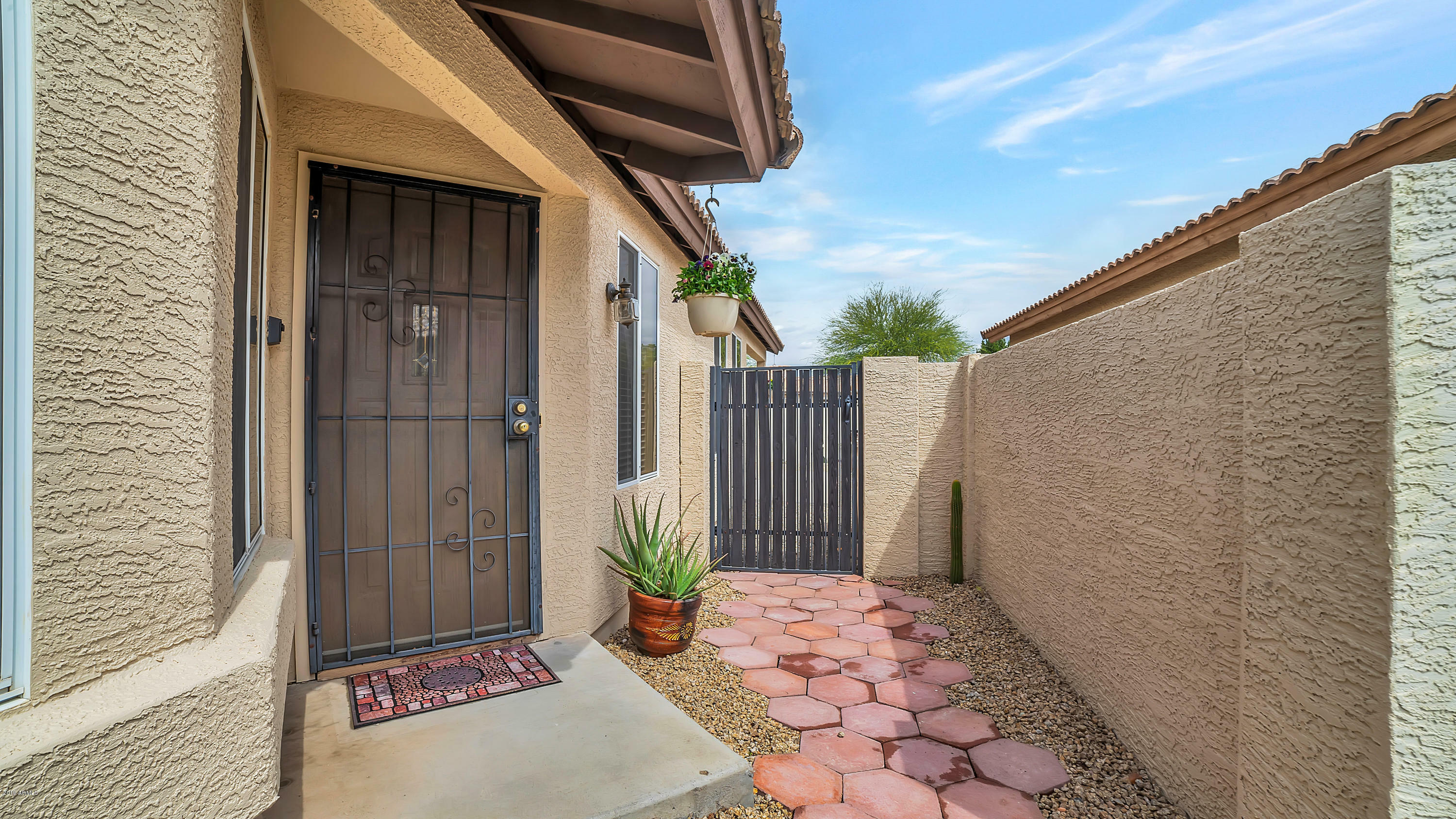 Property Photo:  10526 W Mohawk Lane  AZ 85382 