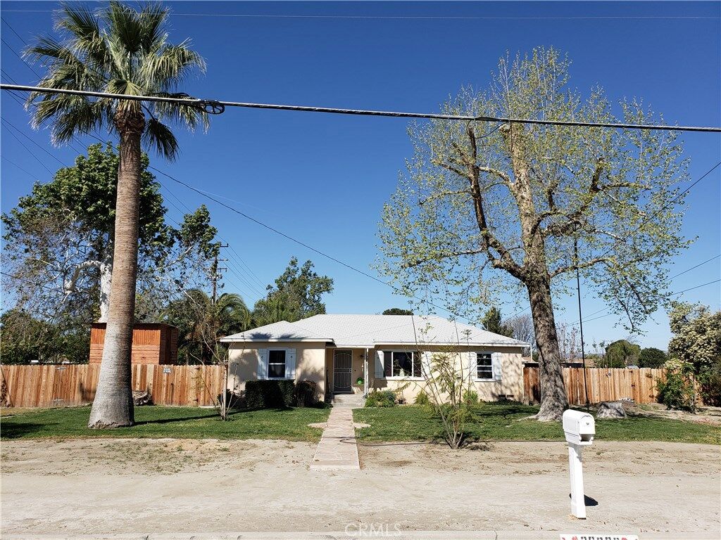 Property Photo: 26233 Girard Street CA 92544