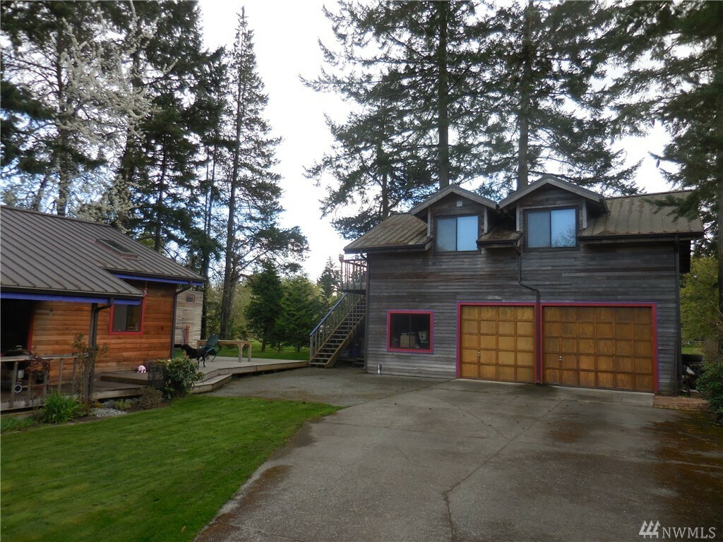 Property Photo:  9719 SW 180th St  WA 98070 