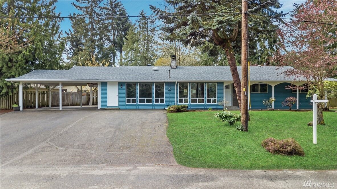 Property Photo:  386 Lake Louise Dr SW  WA 98498 