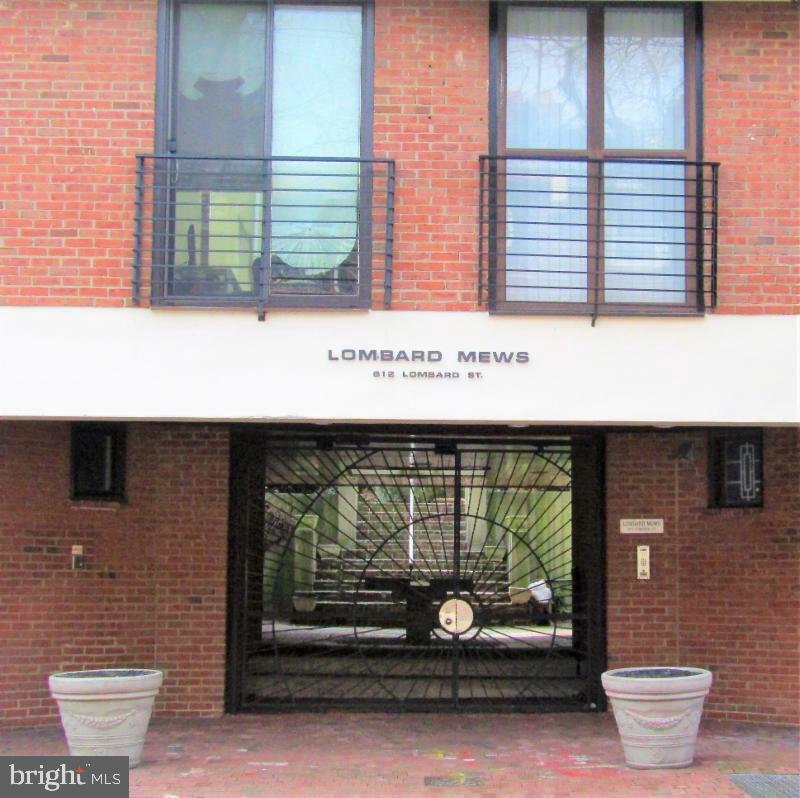 Property Photo: 812 Lombard Street 1 PA 19147