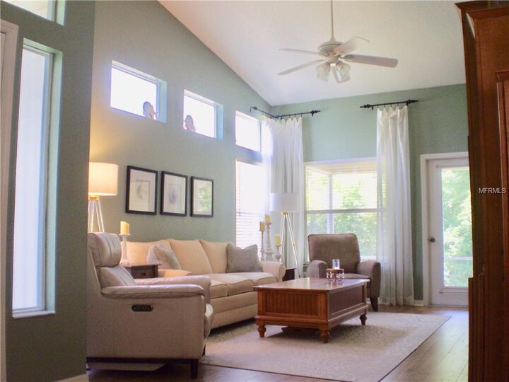 Property Photo:  1706 Lullwater Lane  FL 33549 