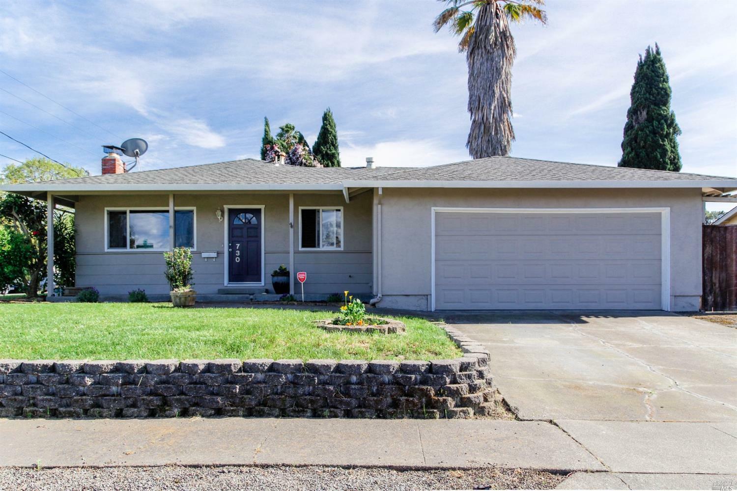 Property Photo:  730 Hewitt Street  CA 95401 