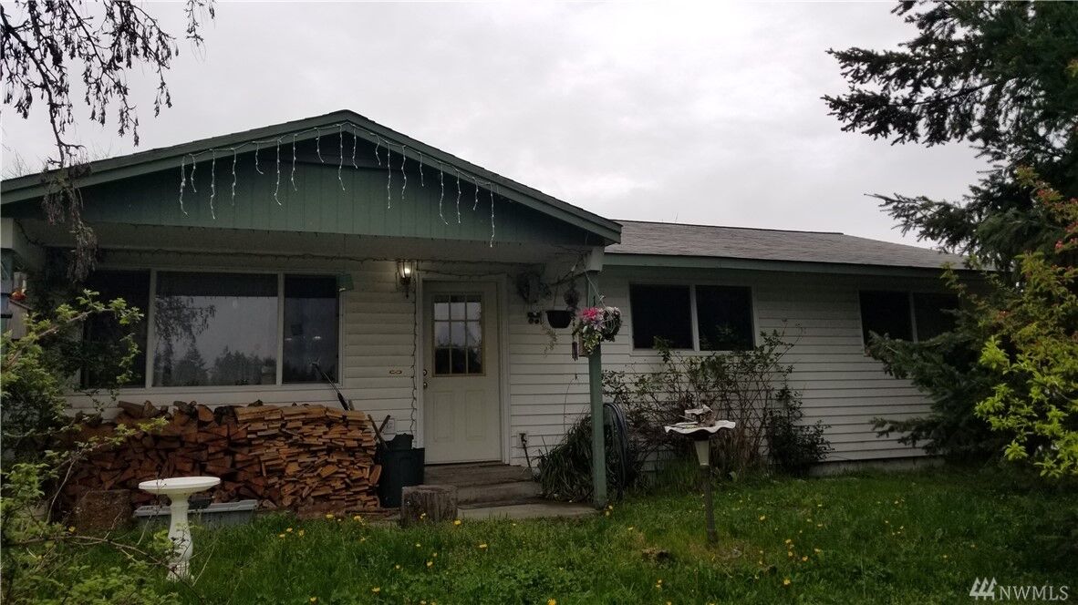 Property Photo:  1620 S B St  WA 98363 