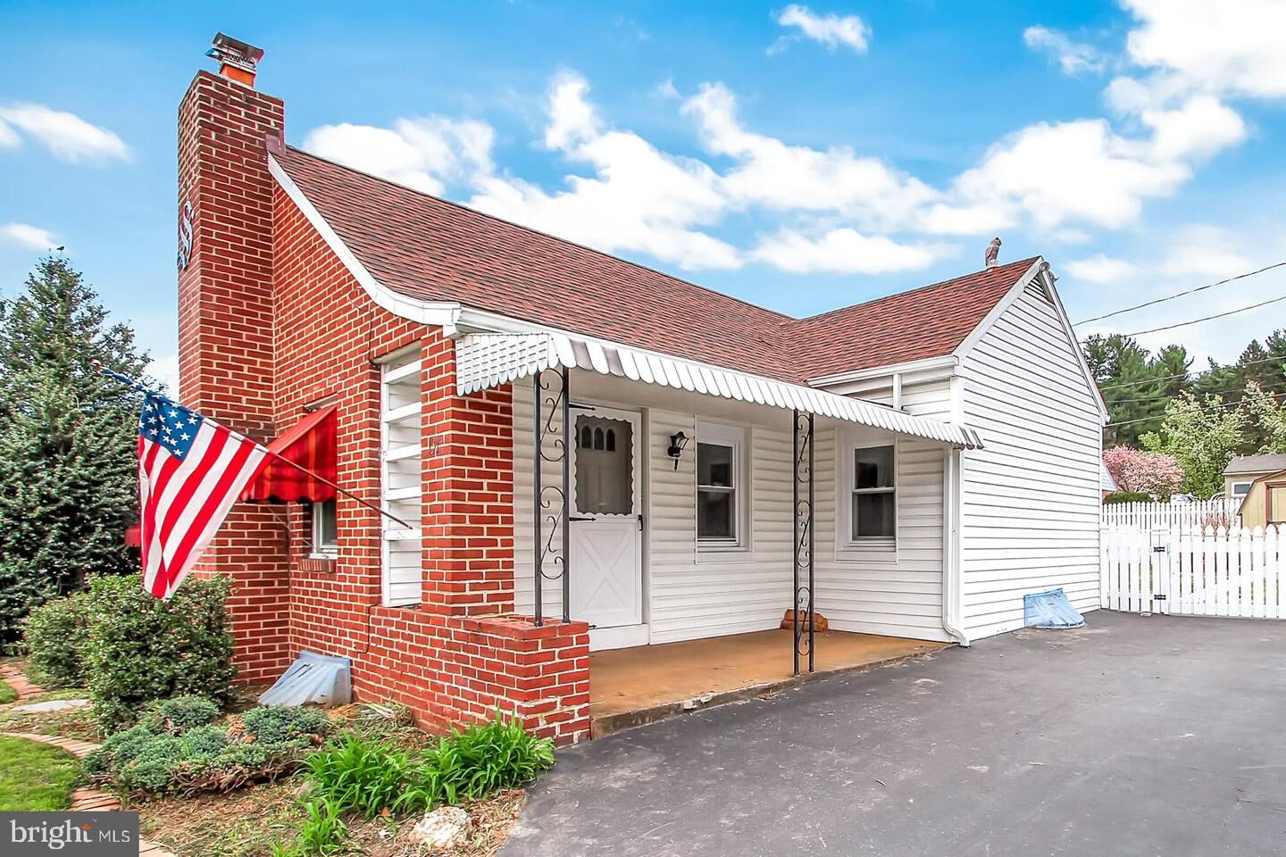 Property Photo:  1314 Canterbury Lane  PA 17406 