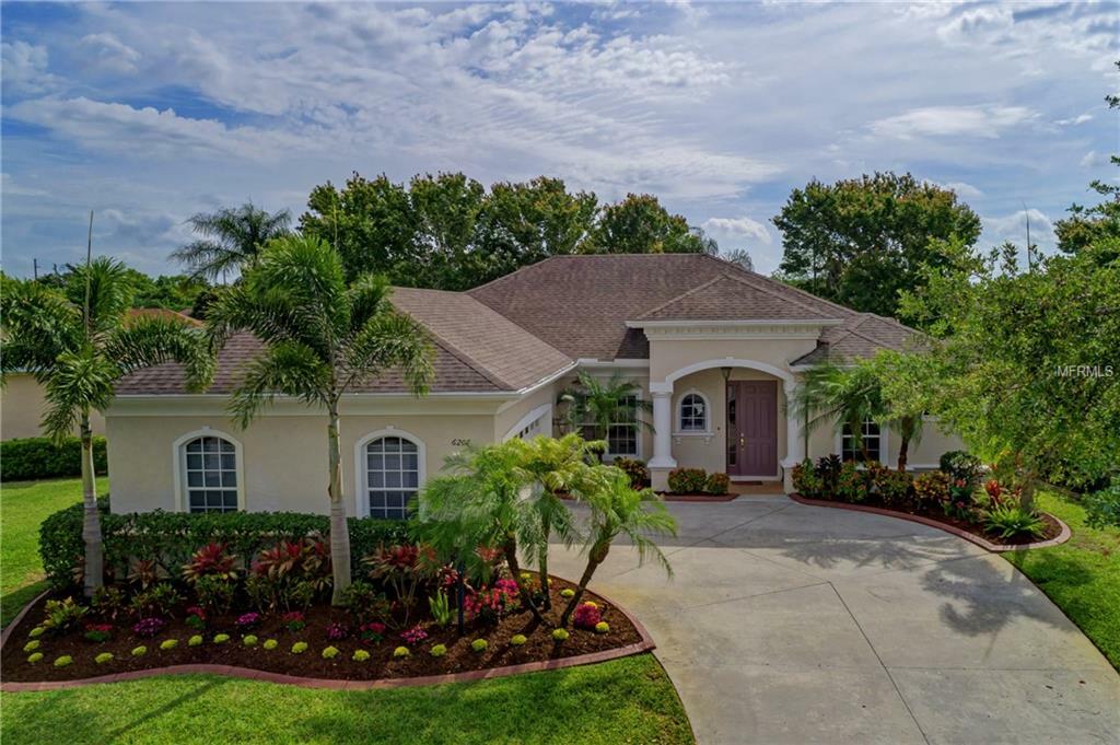 Property Photo:  6207 Warbler Lane  FL 34202 