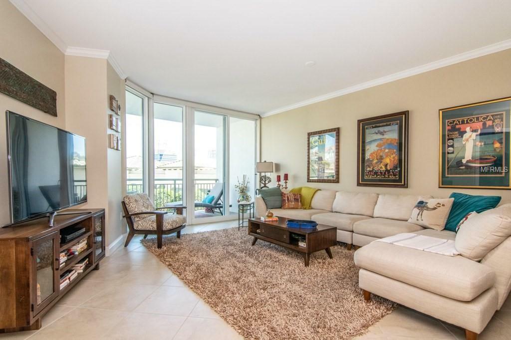 Property Photo:  450 Knights Run Avenue 505  FL 33602 