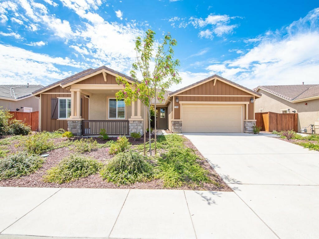 Property Photo: 11260 Avion Road CA 93422