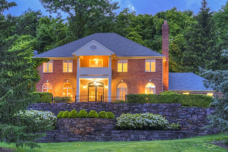 Property Photo: 4 Old Farm Ln NJ 08833