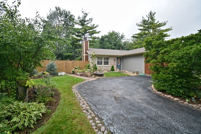 Property Photo:  10 Hanson Circle  IL 60446 