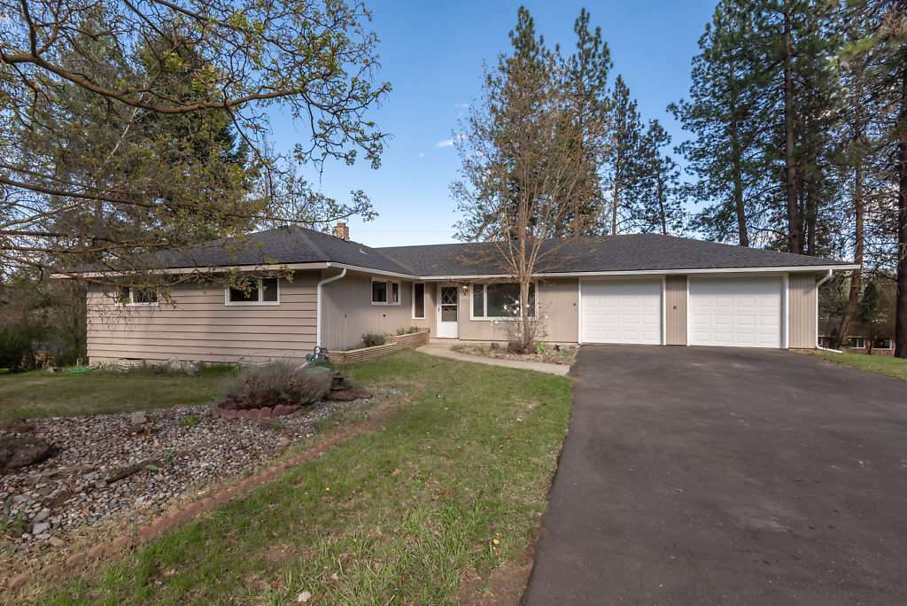 Property Photo: 10520 N College Dr WA 99218-2423