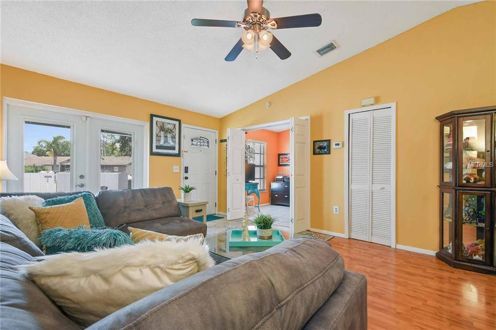 Property Photo: 3064 Autumn Court FL 32792