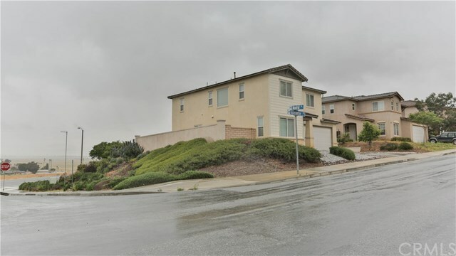 Property Photo:  29120 Alicante Avenue  CA 92555 