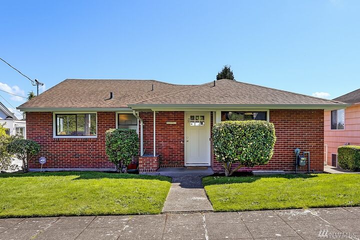 2328 18th Ave S  Seattle WA 98144 photo