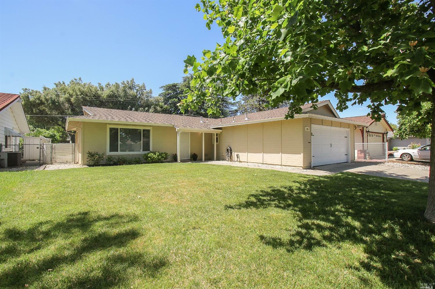 Property Photo:  185 Rainier Circle  CA 95687 