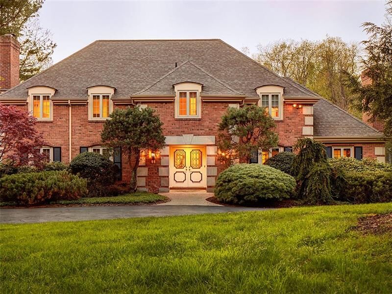 Property Photo:  610 Twin Pine Rd  PA 15215 