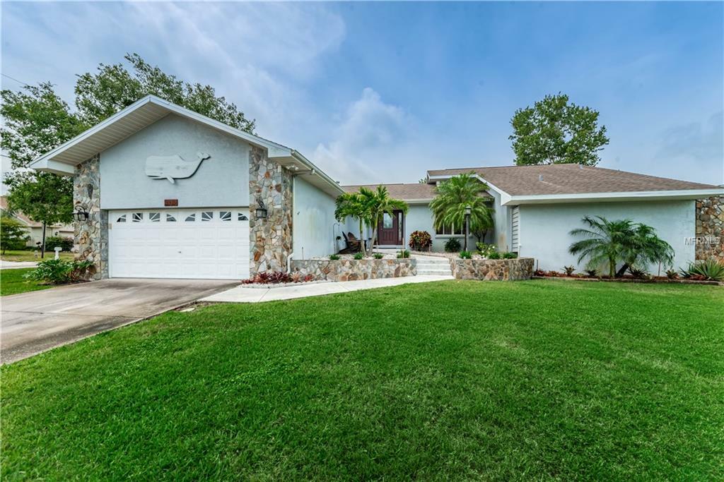 Property Photo:  2210 Bayou Drive  FL 34691 