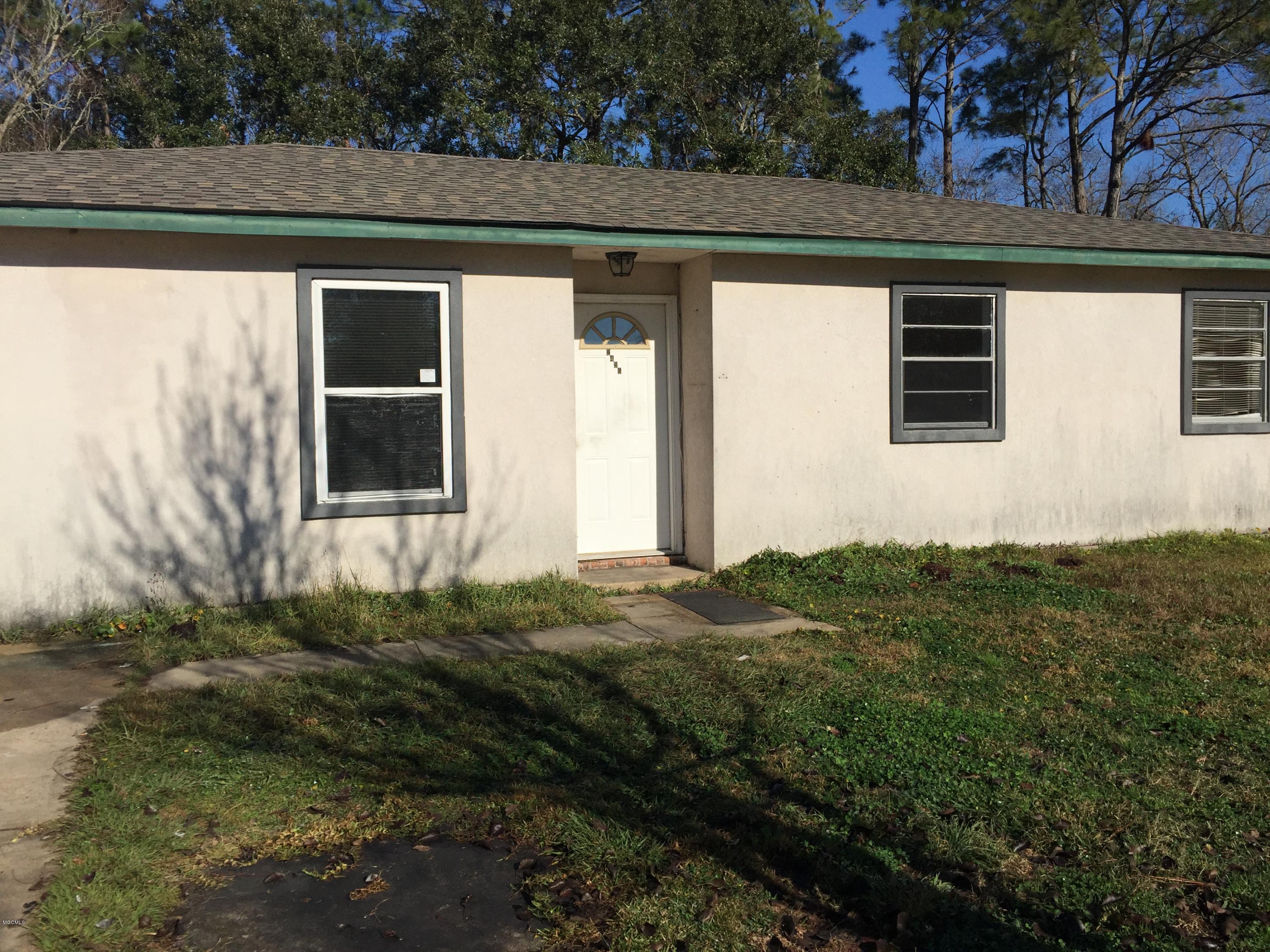 Property Photo: 2436 Linwood Drive MS 39553
