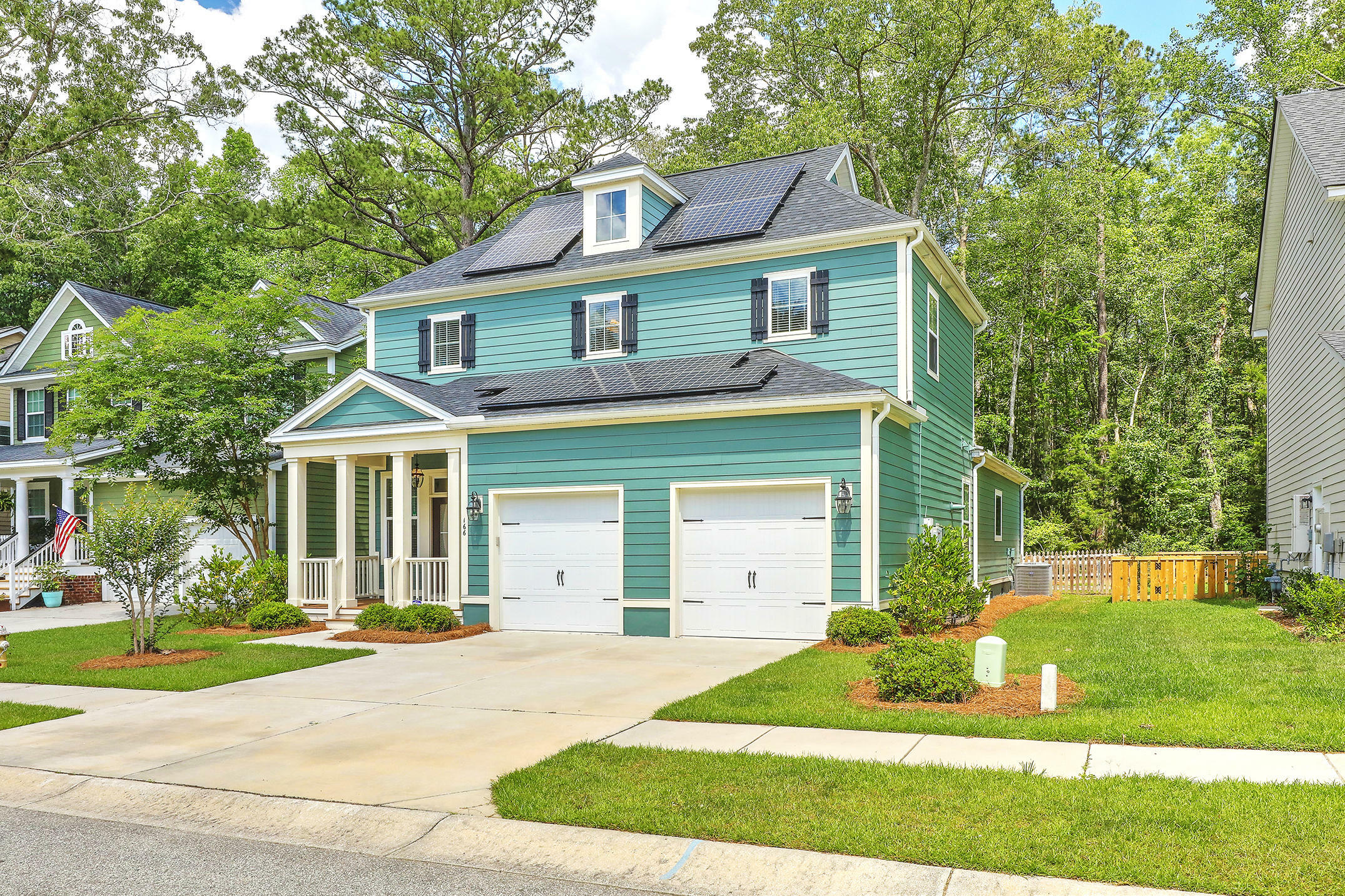 Property Photo: 166 Ashley Bluffs Road SC 29485