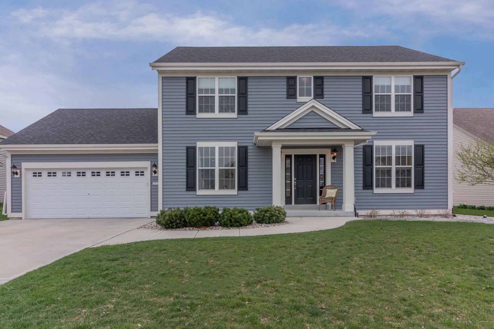 Property Photo:  1711 Cloverview St  WI 53095 