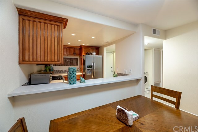 Property Photo:  550 Orange Avenue 109  CA 90802 