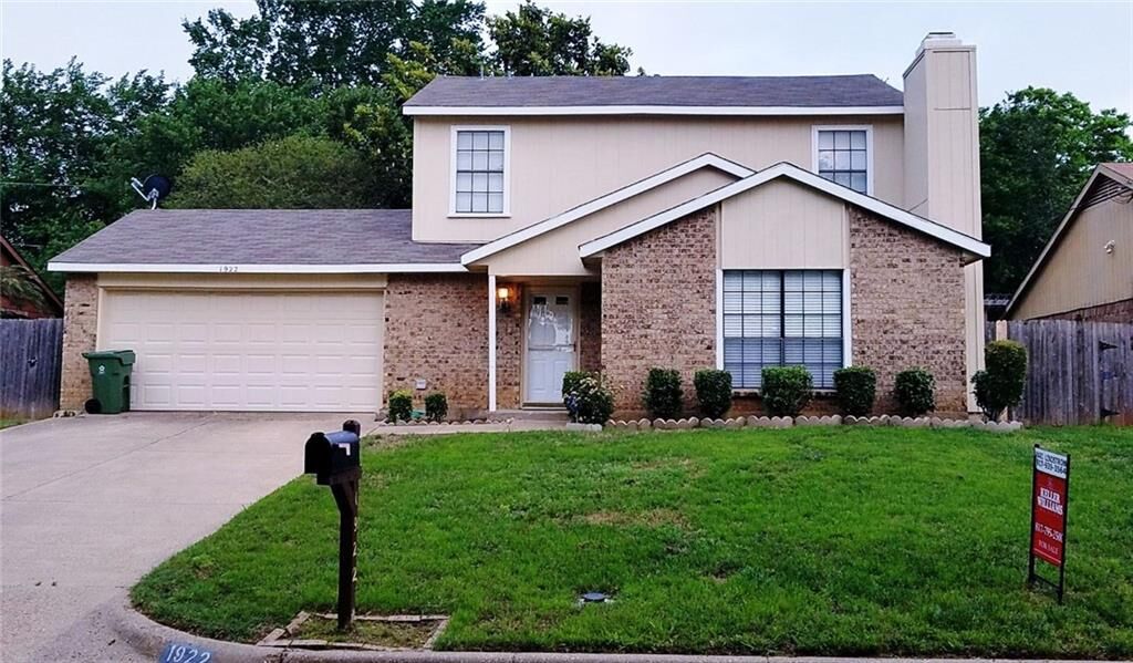 Property Photo:  1922 Bosque Lane  TX 76006 